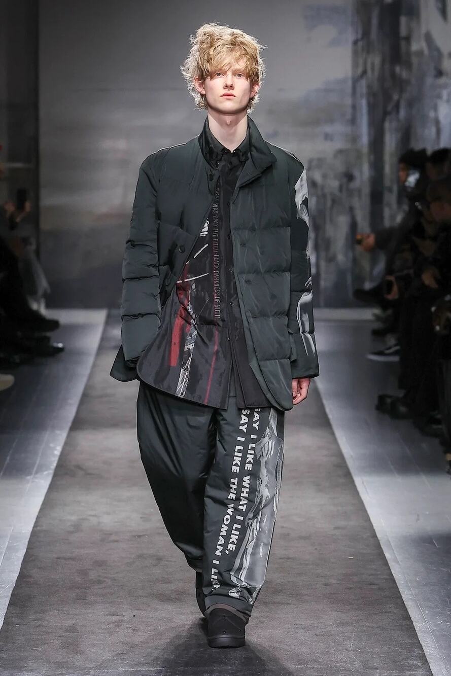 $2,890 Yohji Yamamoto Pour Homme Tobacco Printed Padded Blouse